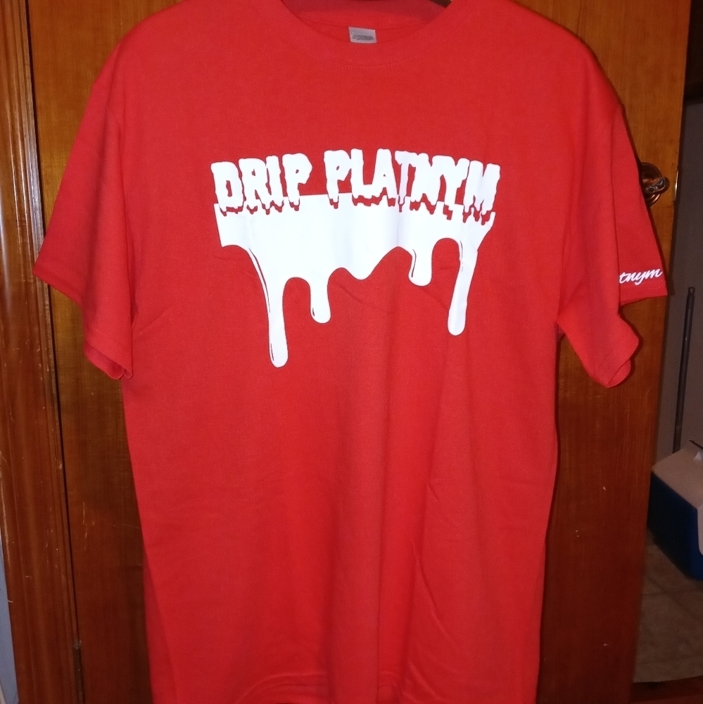 Platnyms closet merch